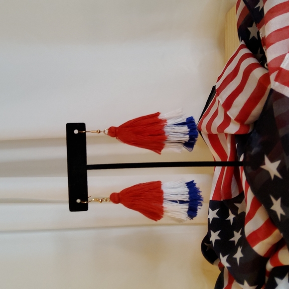 Patriotic Layered Tassel Earrings - Picture 2 of 4